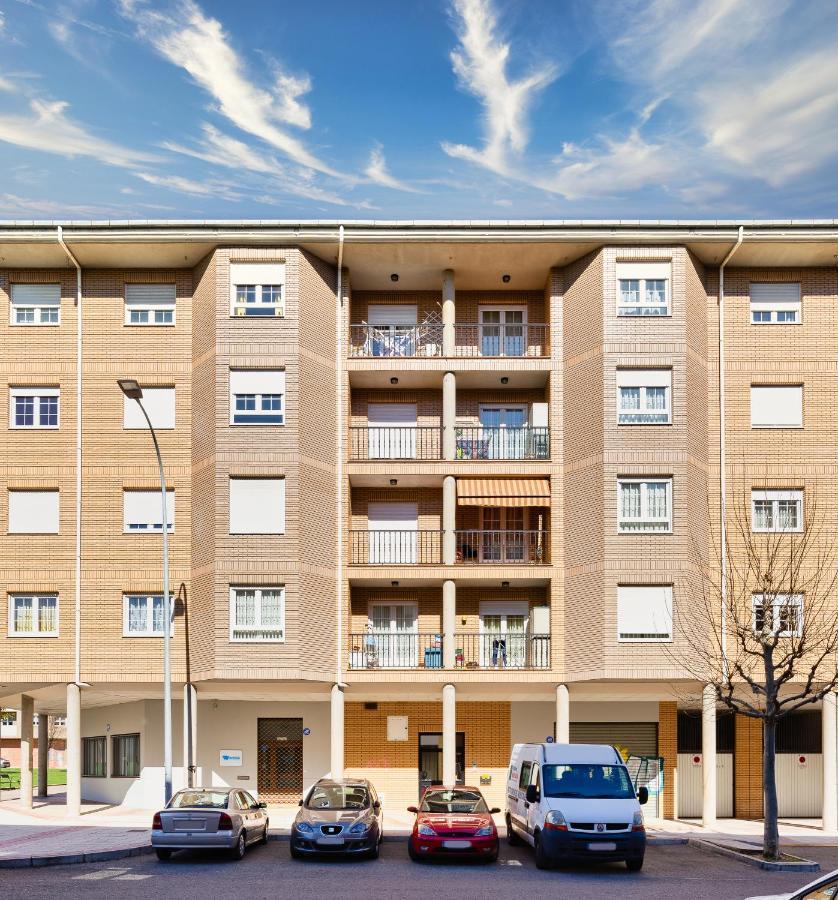 Housingleon - Parque De Las Artes Con Garaje エクステリア 写真